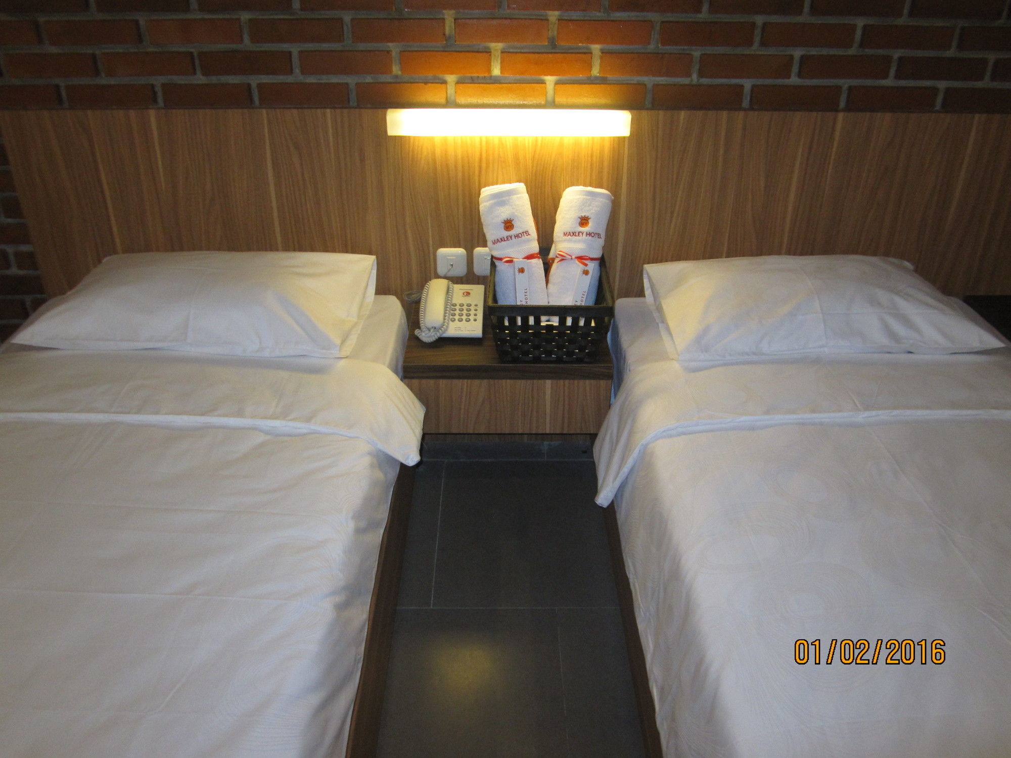 Maxley Hotel At Arjuna Jakarta Exterior foto